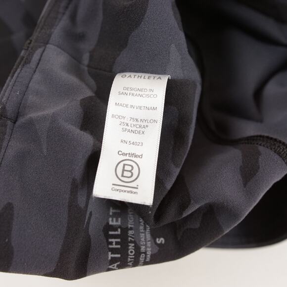 Athleta Elation Camo Black 7/8 High Rise Leggings Womens Sz S - Picture 11 of 12